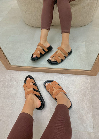 Zora™ | Slides