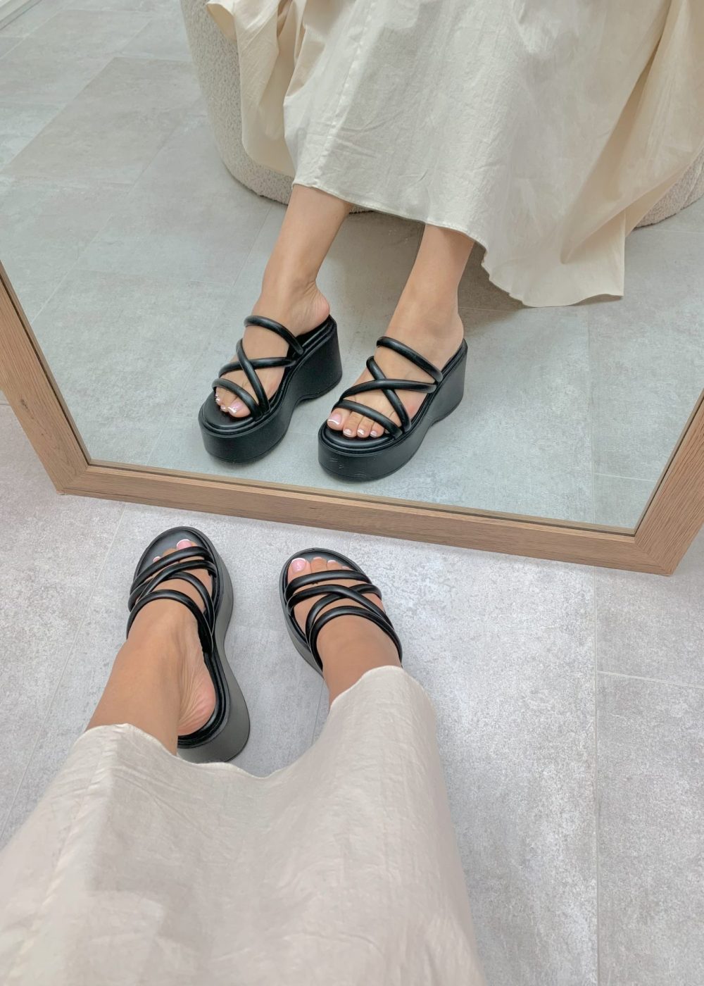 Nia™ | Stylish Wedge Slides with Straps