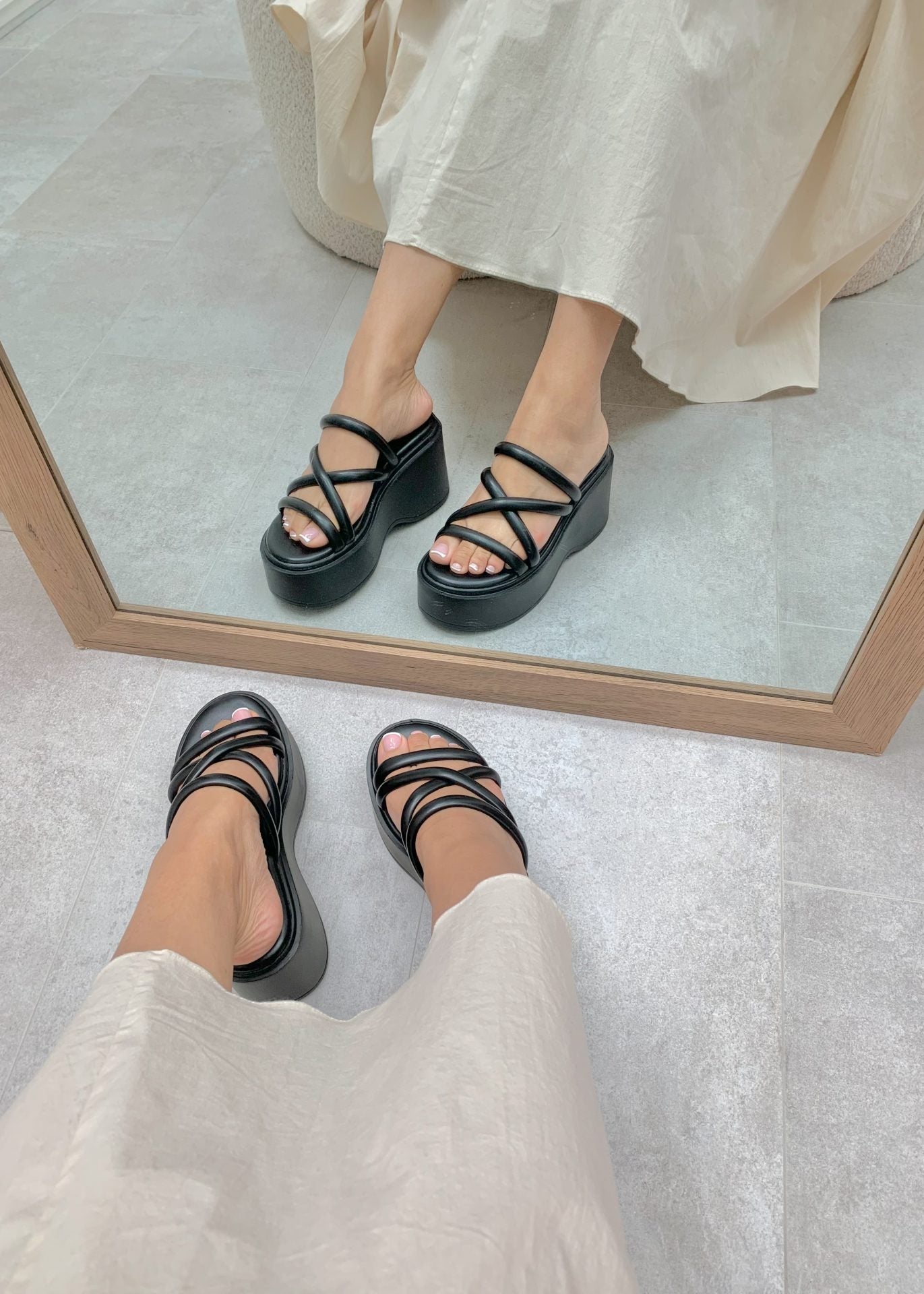 Nia™ | Stylish Wedge Slides with Straps