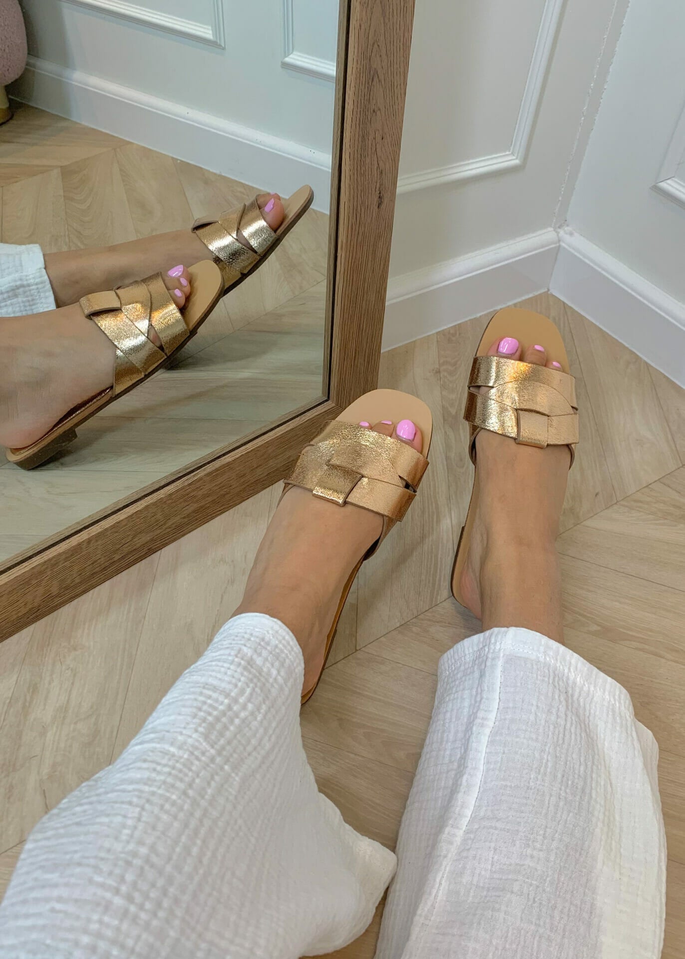 Tara™ | Metallic Slippers in Champagne
