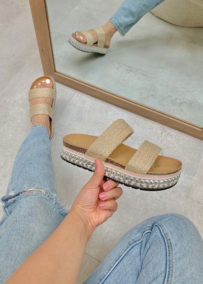 Mila™ | Elegant Slides