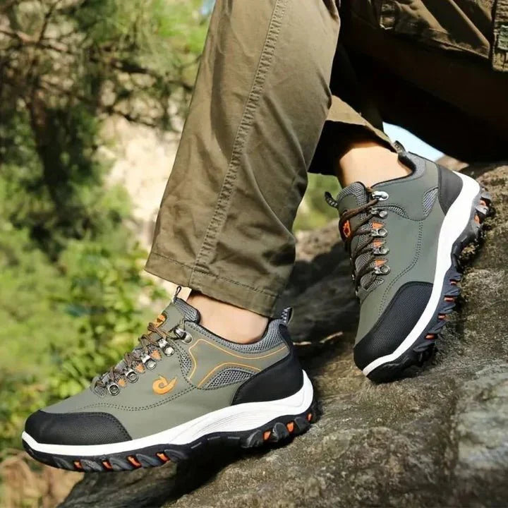 Niklas – Elegant Outdoor Shoes